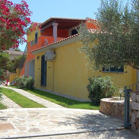Apartmán Via Costantino Budoni Exteriér fotografie