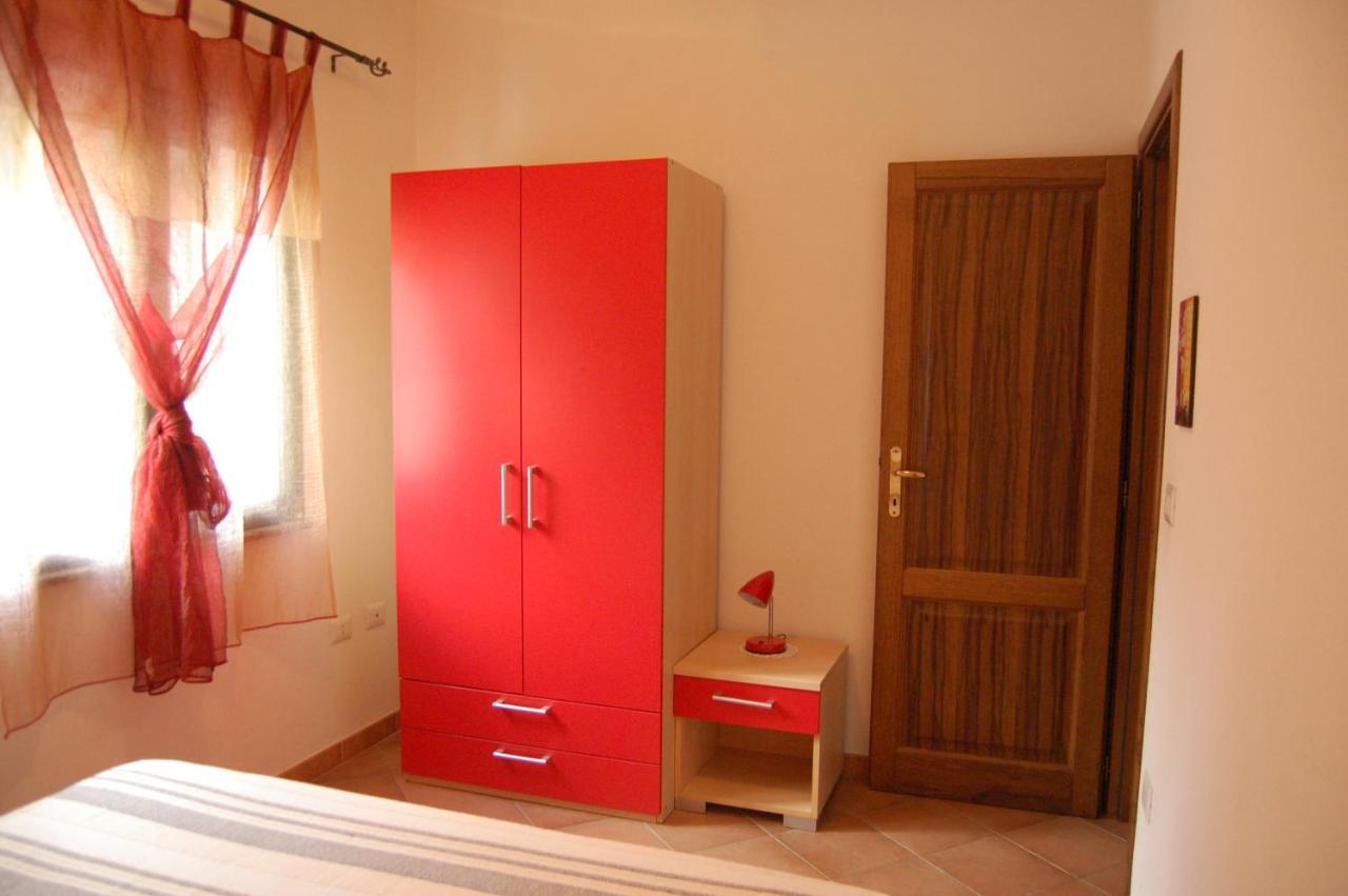 Apartmán Via Costantino Budoni Exteriér fotografie