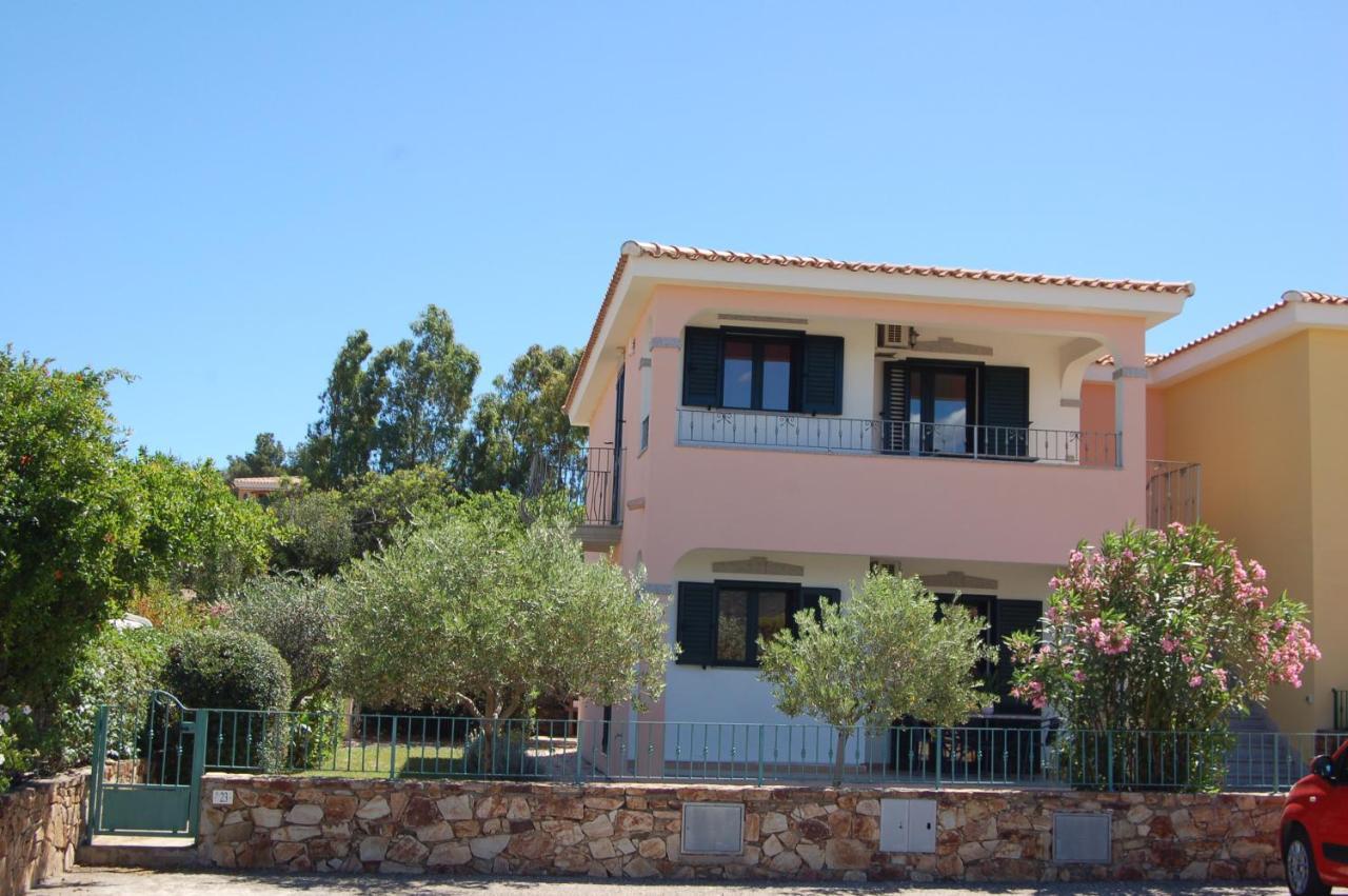 Apartmán Via Costantino Budoni Exteriér fotografie