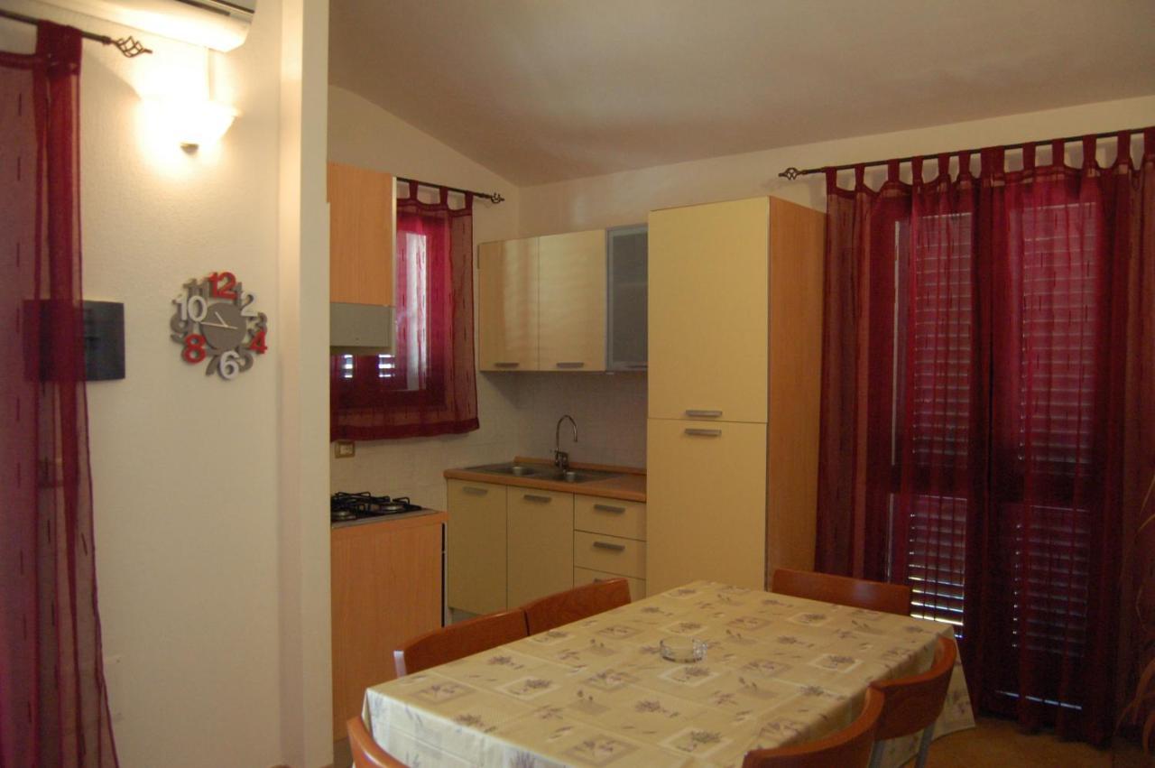 Apartmán Via Costantino Budoni Exteriér fotografie
