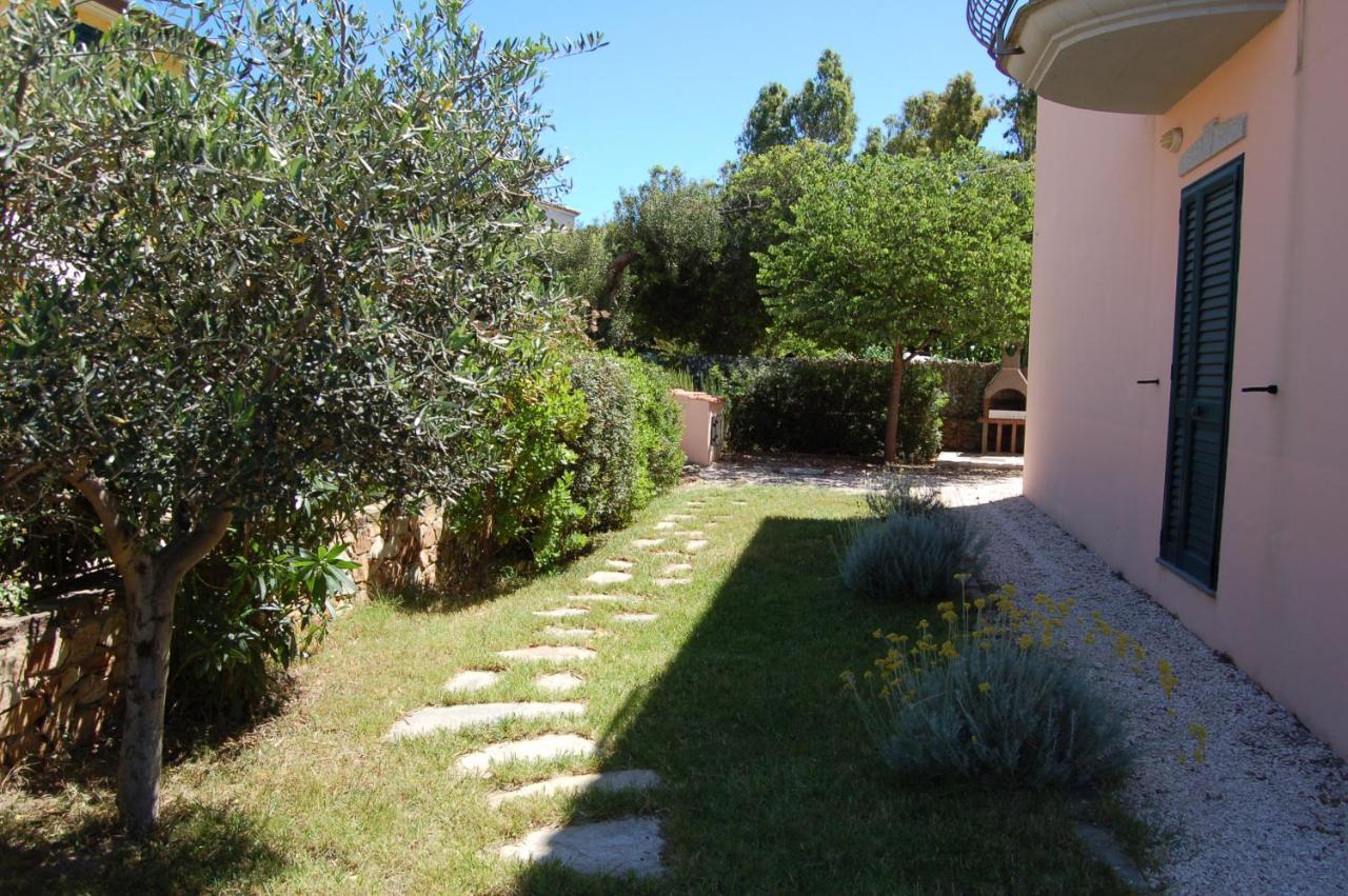 Apartmán Via Costantino Budoni Exteriér fotografie