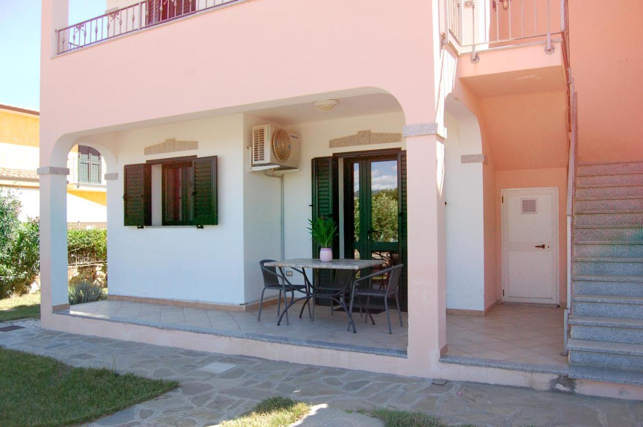 Apartmán Via Costantino Budoni Exteriér fotografie