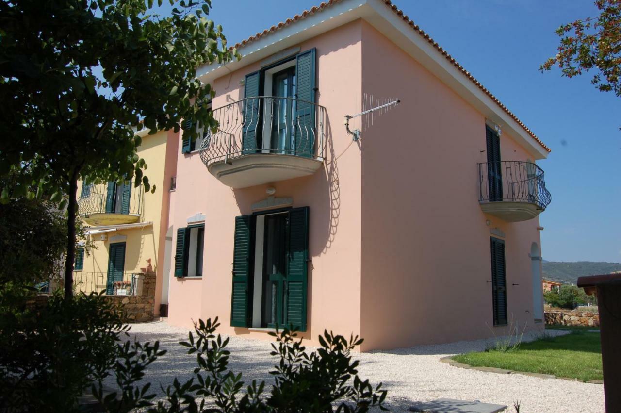 Apartmán Via Costantino Budoni Exteriér fotografie